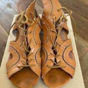 Joie Toledo Lace Up Sandals Size 36